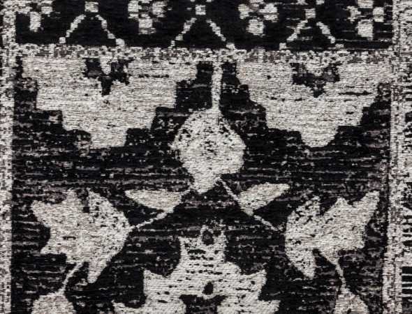 שטיח שטוח העשוי מסיבי כותנה ומעוטר בעיצובים אוריינטלים מרהיבים, שטיח נוח מאוד לתחזוקה.