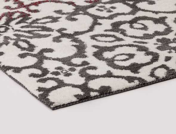 שטיח הקיים במס' גוונים העשוי ממיקרו פייבר, מאוד נעים וקל לתחזוקה