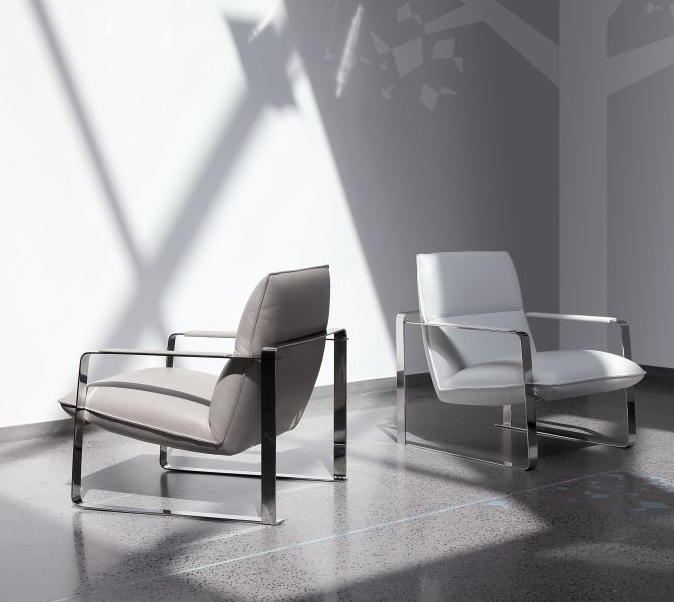 SANDYכורסא הניתנת לשלב בחלל משרדי וגם בחלל הבית כתוספת ייחודית לספה וליצירת מראה מודרני 